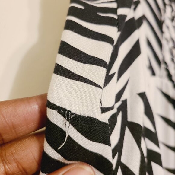 Vince Camuto | Palm Print Square Neck Sleeveless Maxi Dress (Size 1X) - Picture 10 of 11